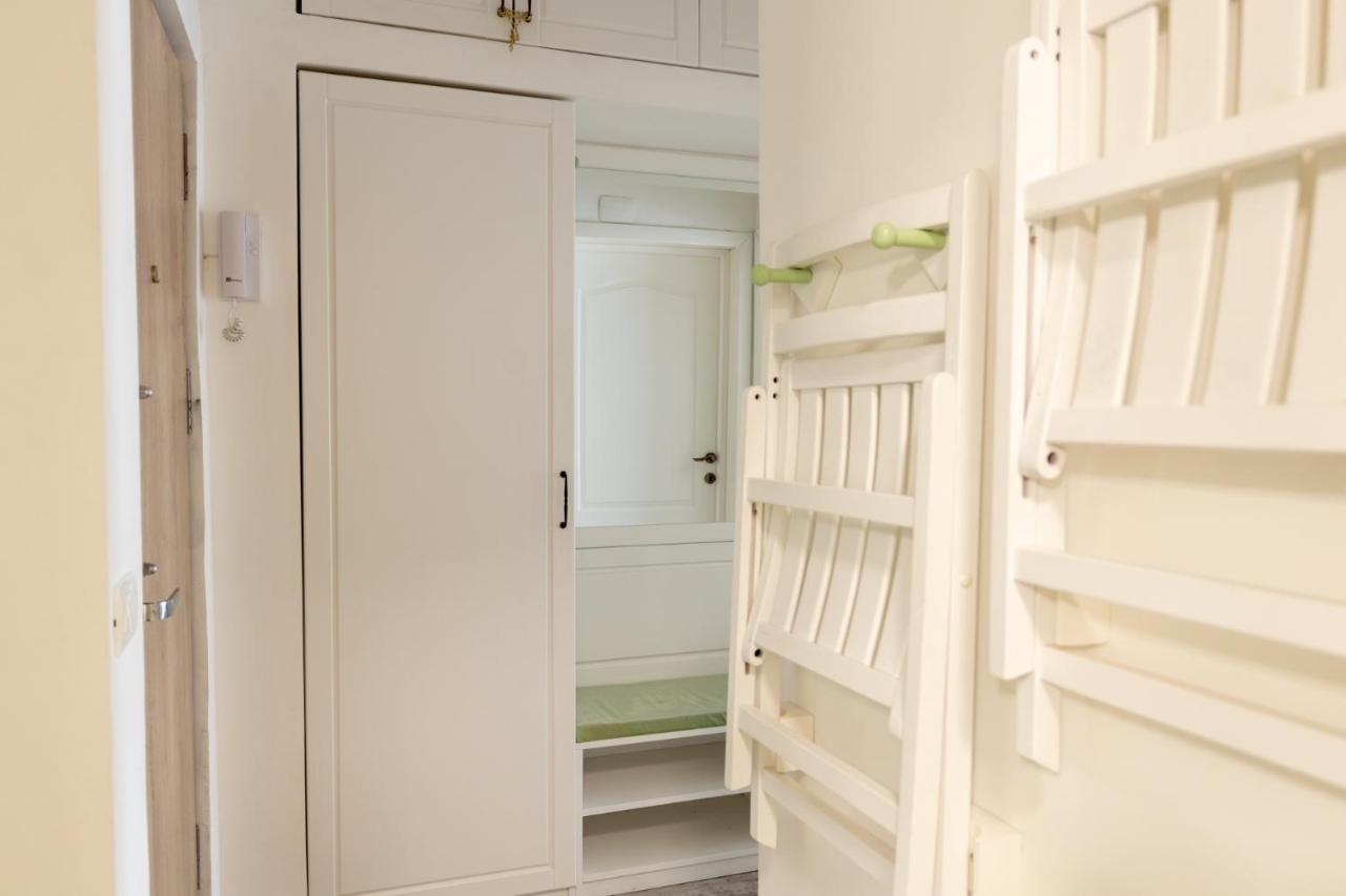 בוקרשט Metropole Apartments Ateneum Residence מראה חיצוני תמונה