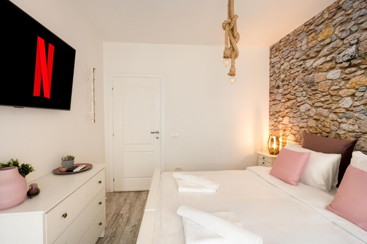בוקרשט Metropole Apartments Ateneum Residence מראה חיצוני תמונה